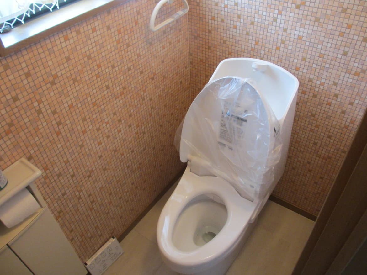 越谷市　トイレ　交換