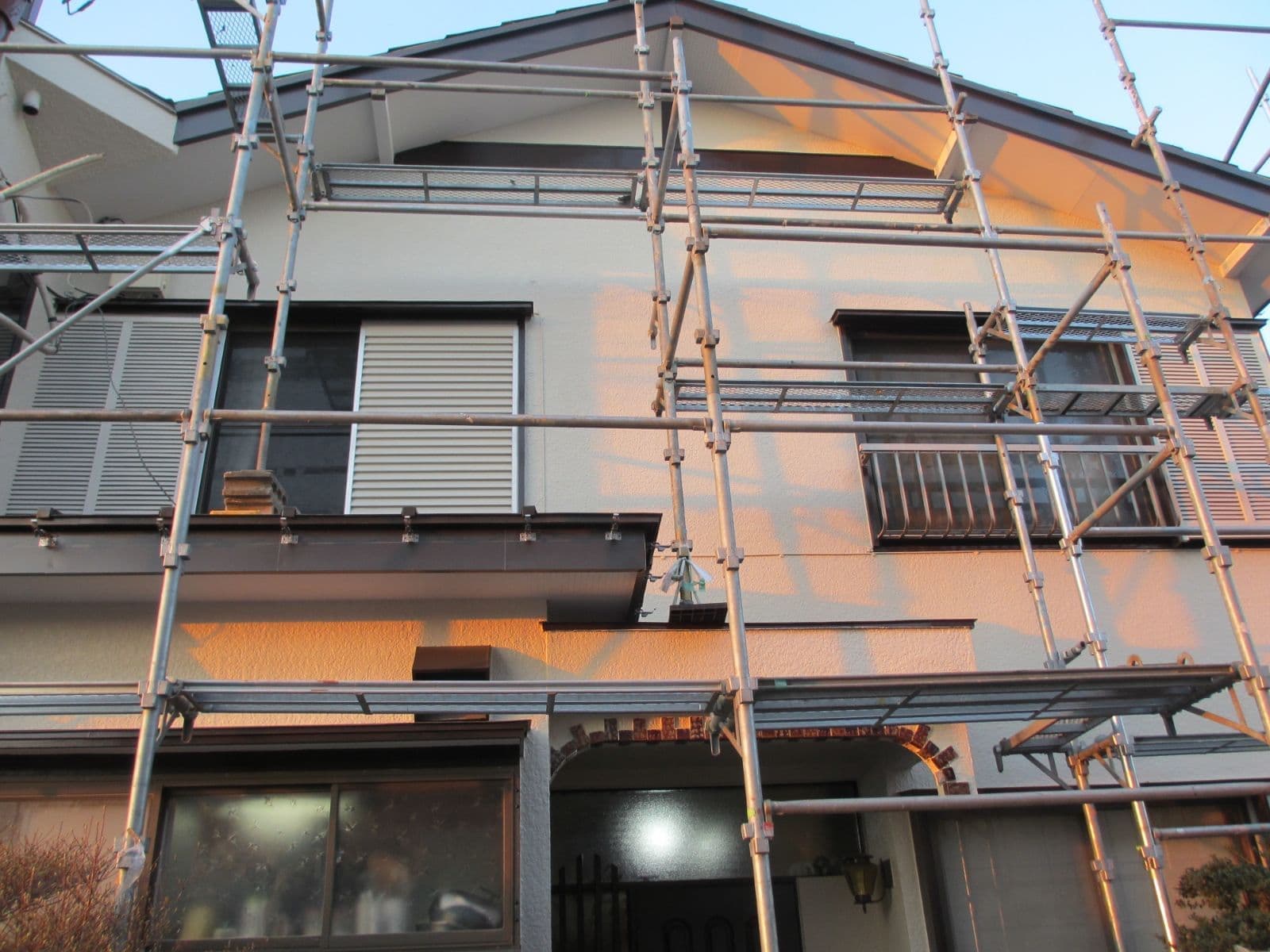 越谷　足場のある外壁塗装