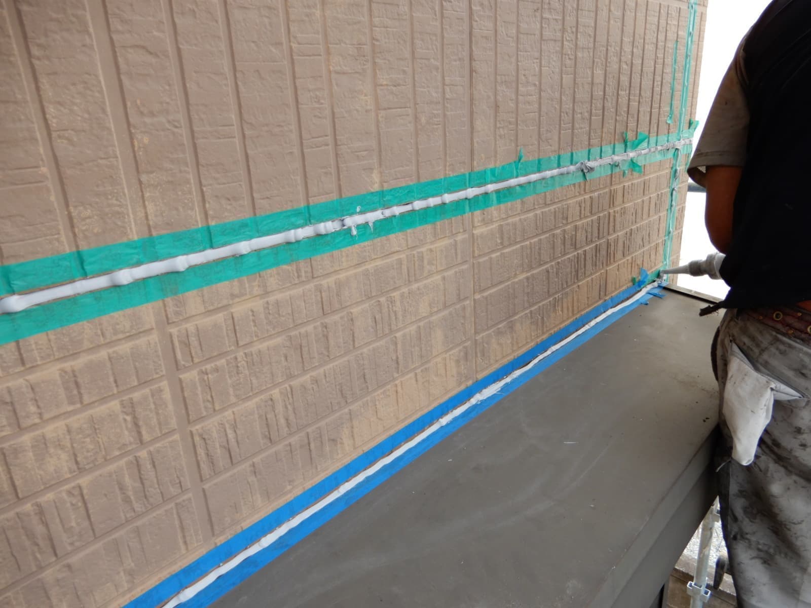 コーキング工事　シーリング工事　越谷市　みやび住宅環境