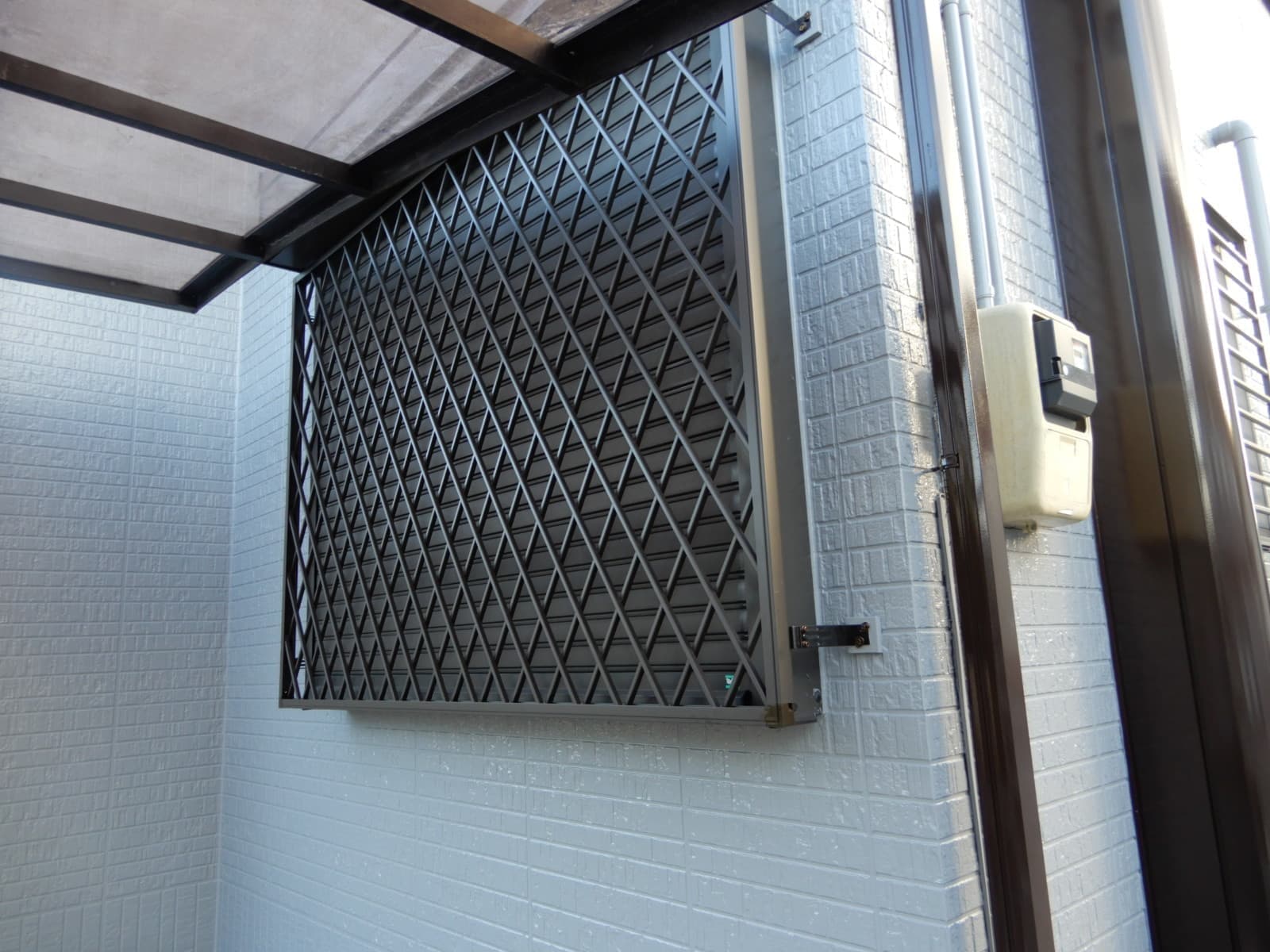 面格子取付　サッシ　越谷市